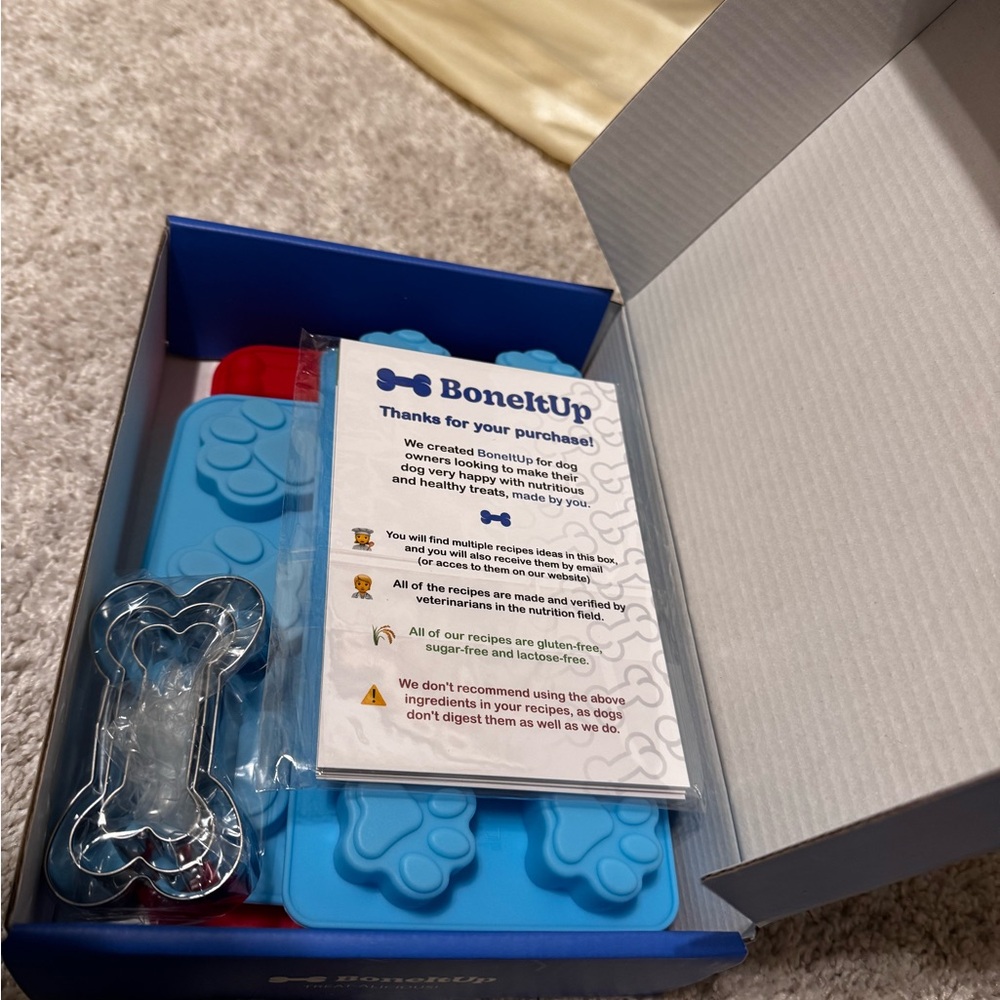 Dog Treat Molds - Blue - Picture 2 of 2